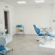 Gingii care sângerează: de la o urmă de roz în chiuvetă la pierderea osului